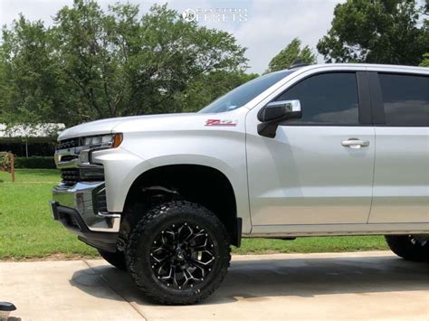 2019 Chevrolet Silverado 1500 With 20x10 18 Fuel Assault And 3512