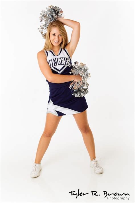 Pin By Emily Coomes On Photography Cheer Picture Poses Senior Cheer