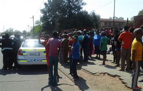 The photo was taken from the pelonomi hospital which is located in heidedal, bloemfontein, and shows the old, forsaken dutch reformed church in the foreground, shacks in the background with. Bloem gang mayhem claims at least one life | eNCA
