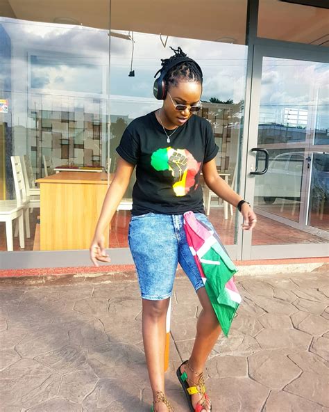Makena and ntalami have been enjoying a beautiful holiday in diani sea resort as they prepare for the grand wedding which will see most celebrities in the same group culminate the big day. King of tomboys: Fena Gitu and Makena Njeri battle it out