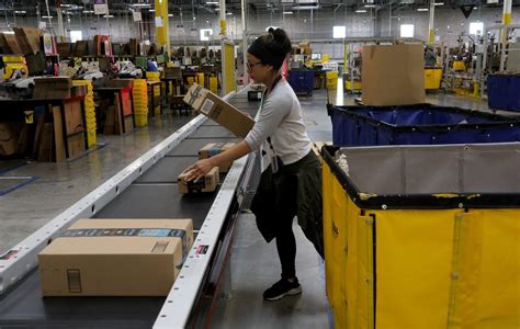 How To Apply For Amazon Warehouse Jobs