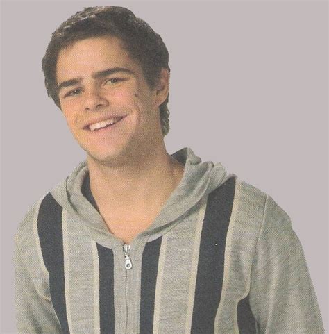El primer vistazo exclusivo de jorge en la serie @maradonaprimevideo amigo y representante del 10! Thiago - Juan Pedro Lanzani Photo (20582066) - Fanpop
