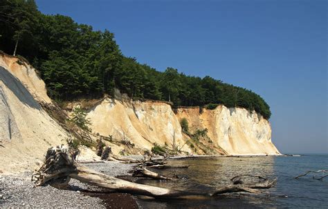 Die kreidefelsen rügen sind für privatautos nicht direkt erreichbar, deshalb ein paar tipps zur anreise, eintritt und öffnungszeiten. Kreidefelsen von Rügen Foto & Bild | world, deutschland ...