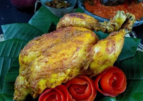 Pastikan warna daging masih merah muda atau kemerahan. Resep Ayam Oven Utuh / Ayam Panggang Bumbu Spesial Empuk ...