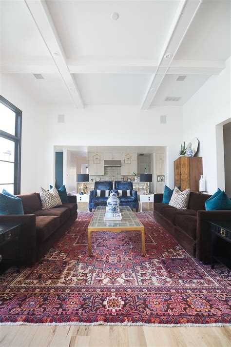 10 Bold Pink and Navy Rugs for Home Decor | Navy living ... For next photo in the gallery is vintage navy blue white bedroom ideas greenvirals style.