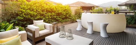 Find out how much an outdoor kitchen costs here with this cost analysis. High end outdoor kitchen cost | Zones