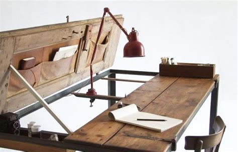Lieben sie antike schreibtische nicht auch? Recycling: Ein Schreibtisch aus einer alten Tür ...