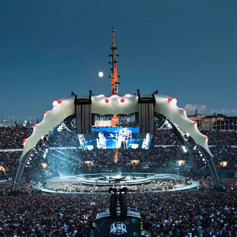 U2 360 Tour 2010 Concert Highlights