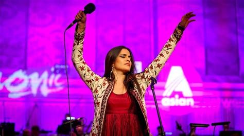 Sona Mohapatra Slams Iit Bombays Mood Indigo Fest For Being Sexist Read Her Open Letter