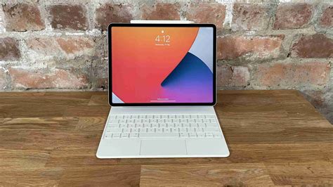 Apple 12 9 Inch Ipad Pro Review 2021 Brilliantly Confusing