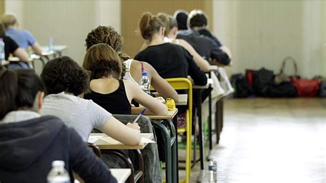 Die wm fand vom 13. Fünf Wochen Corona-Pause: Wann werden die Schulen wieder ...