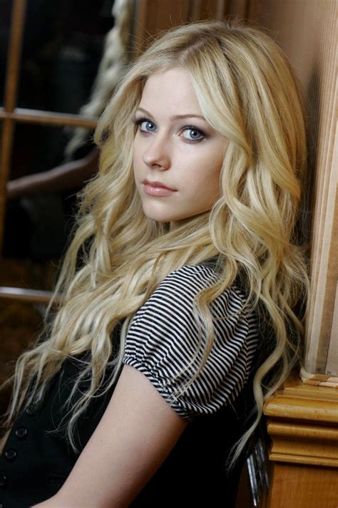 Pin By Sk Er Girl On Avril Lavigne Under My Skin Beauty Hair Beauty