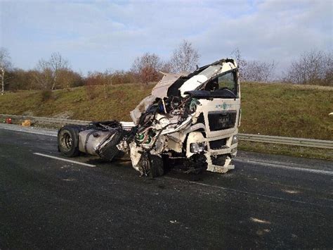 L'autoroute a10, parfois appelée « l'aquitaine », est une autoroute française reliant paris (au sud de sa rocade a86) à bordeaux (au niveau de sa rocade a630) via orléans, blois, tours, poitiers et niort. ACTUALISATION. Réouverture de l'A10 après un accident à ...
