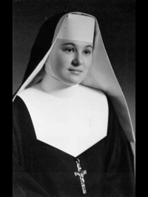 Nun Catholic Nun Outfit Nuns Habits Ap Literature Sister Act