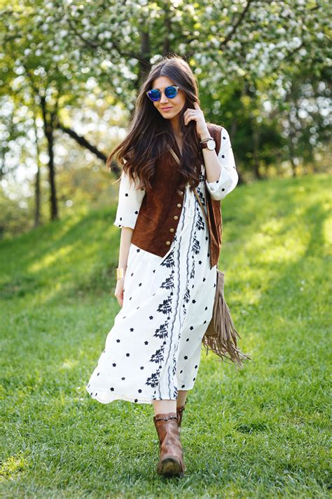With these looks, it's okay to be a little undone, but you still look cute and put together. Boho Chic (Bohemian Style) Inspiration Ideas 2020 ...