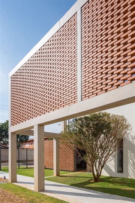 Grid House Bloco Arquitetos Archdaily