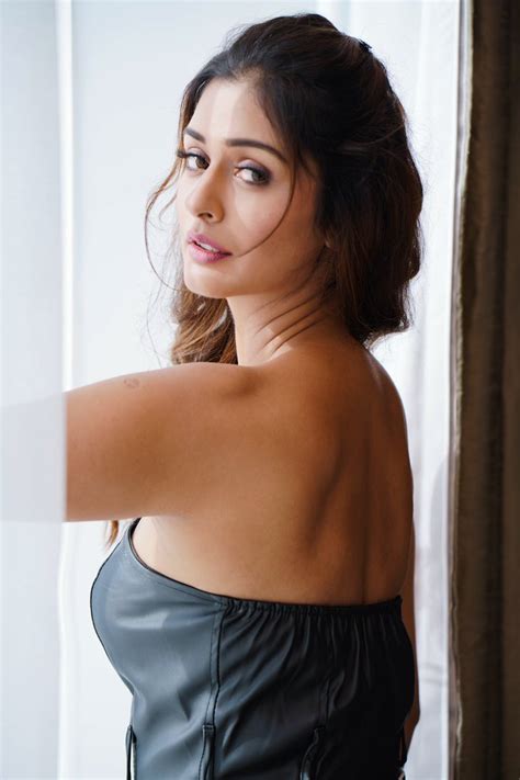 Rx 100 Star Payal Rajput Looks Fiercely Hot In These Photos Photogallery