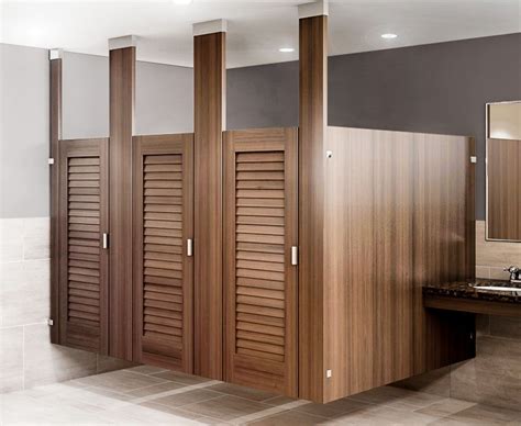 Ironwood Manufacturing Louvered Restroom Partition Thiết Kế Nội Thất
