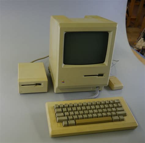 Apple Macintosh 512k Personal Computer 1980s Hangar 19 Prop Rentals