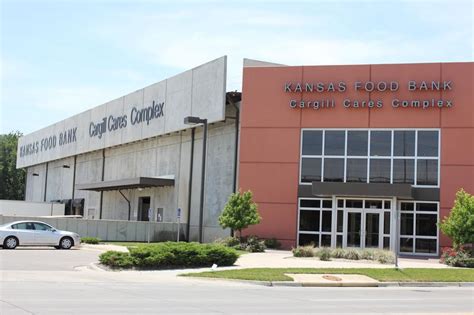 The top 5 banks in wichita by branch count are; Union Pacific Donates Gift To Kansas Food Bank | KMUW