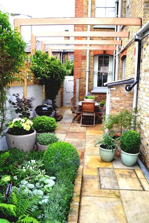 These small garden ideas have more than enough inspiration to bring style to your home, regardless of your design aesthetic. Garden design ideas victorian terrace | Hawk Haven