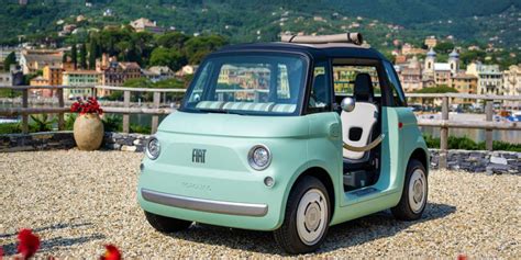 Fiat Bringt Einen Elektrischen Topolino Als Rocks E Ableger