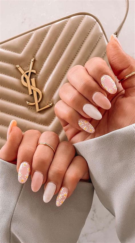 50 Trending Autumn Nail Colours And Designs Soft Neutral Nails With Flowers
