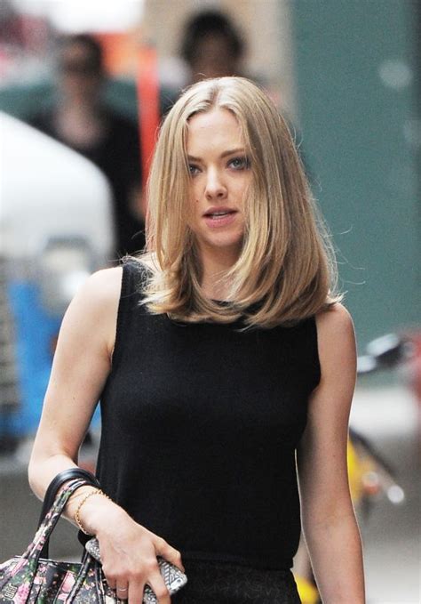 Amanda Seyfried Casual Style Out With Finn In Nyc 6282016 Amanda