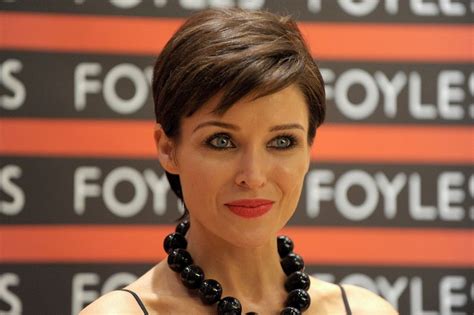 If you are a popular blonde singer with a sister, chances are when she comes out with her single she'll be sporting black hair. More Pics of Dannii Minogue Pixie | Short hair styles ...