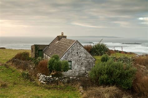 Pin By Andreea Swank On Countryside Irish Houses Irish Country House