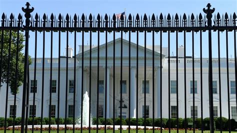 Man Arrested For Trying To Jump White House Fence Assaulting Police