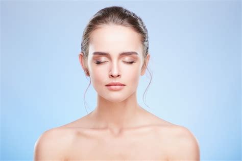 Premium Photo Beauty Portrait Of Beautiful Woman With Closed Eyes