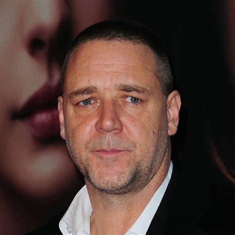 Russell Crowe Posts Ufo Footage Online Celebrity News Showbiz And Tv