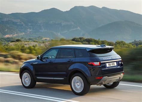 Jaguar Land Rover Models May Soar $17K In Price Due To Trump Border Tax