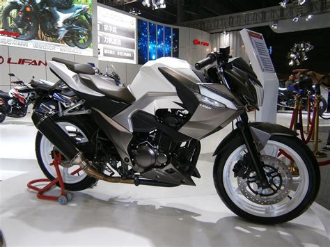 Use this search form to choose the best option. Chinese Kawasaki-alike 250 for £2000 | MCN