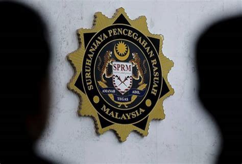Caruman perkeso adalah penting untuk anda buat tuntutan sekiranya berlaku kemalangan luar jangka. Tiga beranak dalang tuntutan palsu Perkeso, ditahan SPRM ...
