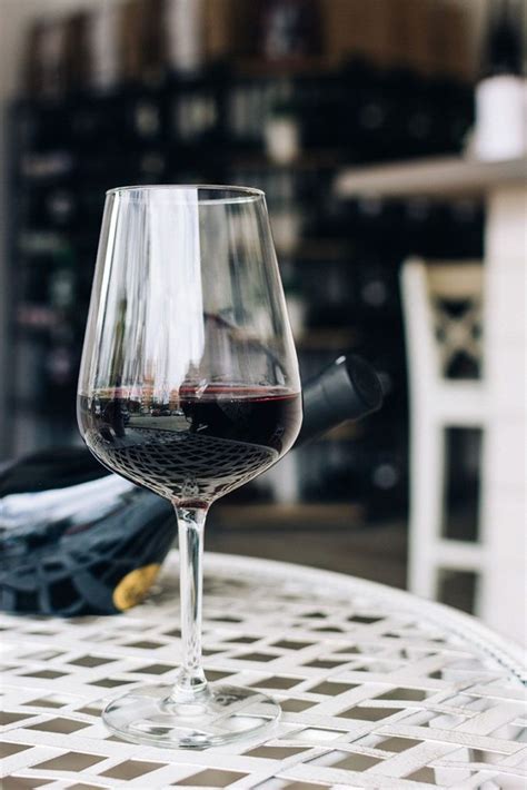 6 Best Dry Red Wines For 2023 Cabernet Sauvignon Merlot Pinot Noir