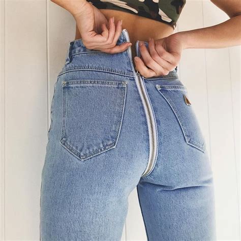 These High Waisted Skinny Jeans Will Contour Your Bod Features A