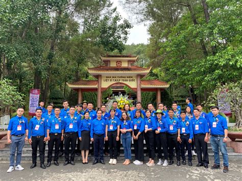 25923n.aspx cùng với các bài hát về sự nghiệp xây dựng đoàn, xây dựng đảng, bài hát đảng đã cho ta một mùa xuân cũng là bài hát hay, ý nghĩa về đảng mà thanh niên việt nam nên biết, với ca từ nhẹ nhàng, sâu lắng, bài hát là lời ca. Đại hội thanh niên tiên tiến làm theo lời Bác toàn quốc ...