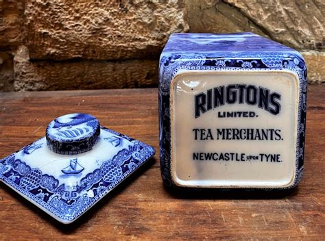 Lot A Ringtons Ltd Tea Merchants Newcastle Upon Tyne Blue And White