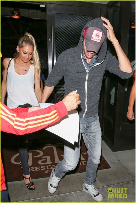 Enrique Iglesias Anna Kournikova Step Out For Rare Date Night Photo