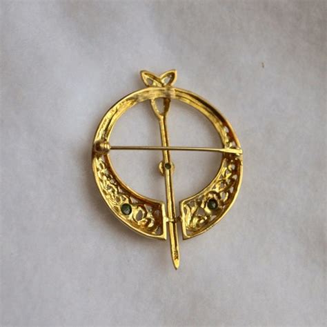 Irish Cloak Pin Of 18kt Yellow Gold Celtic Brooch Tara