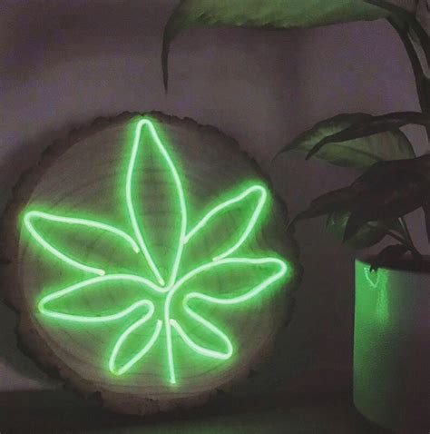 Green Leaf Neon Effect Light Up Sign Etsy