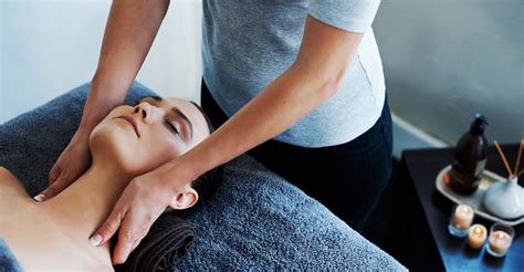 Swedish Esalen Massage The Ultimate Guide Heidi Salon