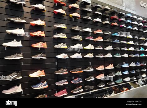 Inside A Shoe Shop High Resolution Stock Photography And Images Alamy