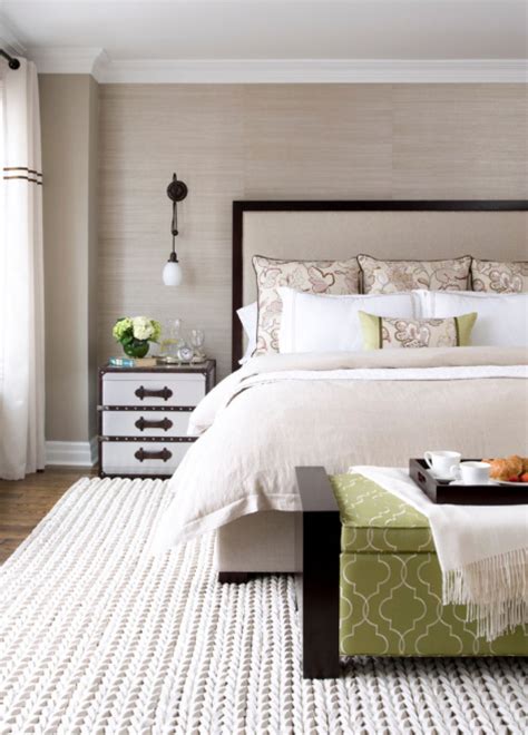 15 Inspiring Wallpapered Bedrooms