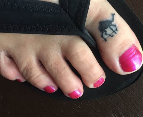 Camel Toe Takes On New Meaning With Camel Toeing Tattoo Photos Daily Star