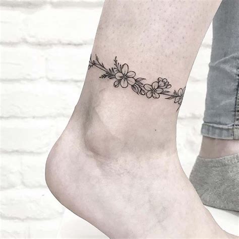 Details 74 Flower Anklet Tattoo Latest In Eteachers