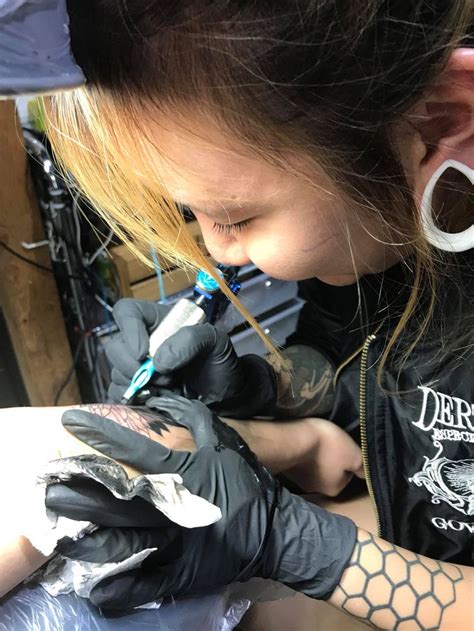 Nicole Johnnytwothumb Tattoo Tattoos Tattooartist Tattooartists