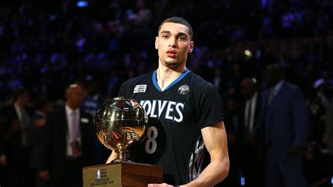 zach lavine s slam dunk contest winnings went to a school for the deaf